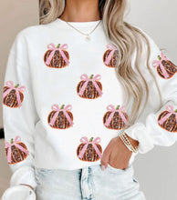 Load image into Gallery viewer, Hey Pumpkin
